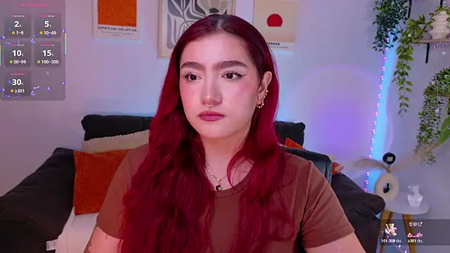 Snapshot of ViolettCastel chatting on July 28, 12:18 am ViolettCastel online show from July 28, 12:18 am