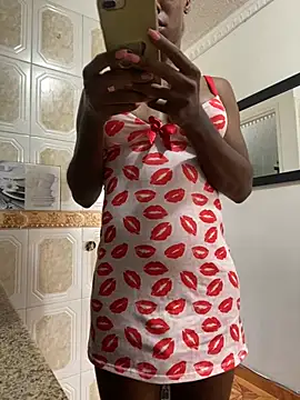 sweetsarabig22cm online show from January 5, 4:59 pm