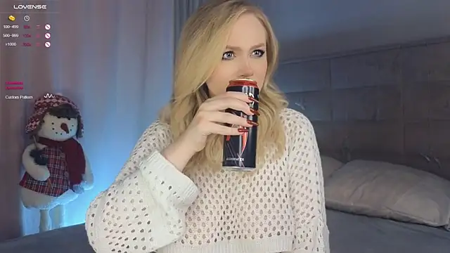 Snapshot of AsteriaHamel chatting on January 3, 10:31 am AsteriaHamel online show from January 3, 10:31 am