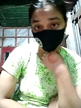 Snapshot of Aruyeshi- chatting on October 14, 3:29 am Aruyeshi- online show from October 14, 3:29 am