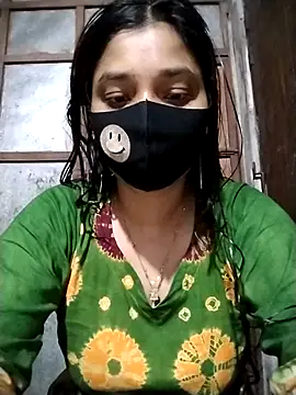 Snapshot of Aruyeshi- chatting on October 29, 3:31 am Aruyeshi- online show from October 29, 3:31 am