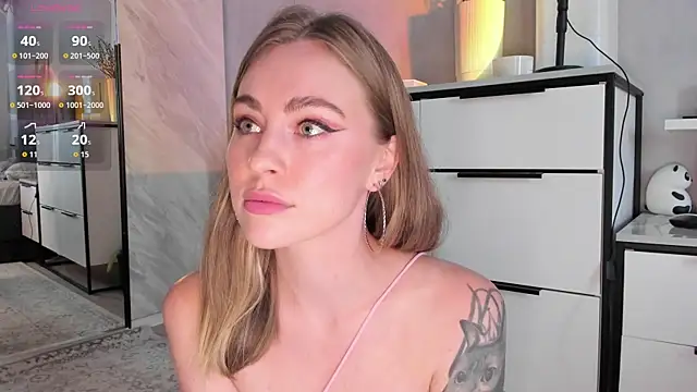 Snapshot of LoveGameSexx chatting on October 11, 10:58 am LoveGameSexx online show from October 11, 10:58 am