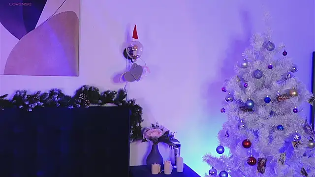 MrsPrude online show from December 13, 8:41 am