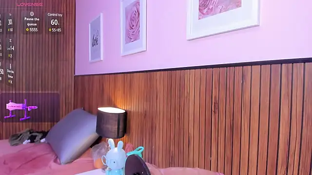 lola clit online show from March 6, 2:40 pm