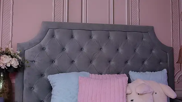 LucyAddison online show from June 14, 5:20 am