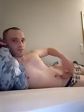 Snapshot of Bartzrl chatting on September 19, 1:34 pm Bartzrl online show from September 19, 1:34 pm