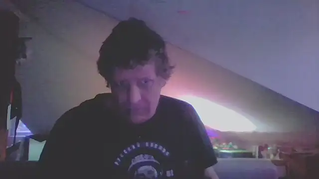 Bigthroaterboy online show from May 13, 3:37 am