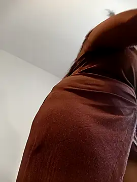 Snapshot of Women-pleasures chatting on February 25, 6:47 am Women-pleasures online show from February 25, 6:47 am