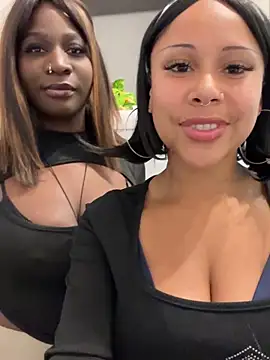 HaileyDiana online show from May 17, 6:37 pm