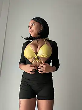 HaileyDiana online show from June 8, 12:05 pm