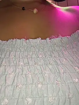 HaileyDiana online show from June 9, 3:56 pm