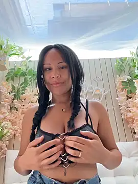 HaileyDiana online show from June 29, 8:09 am