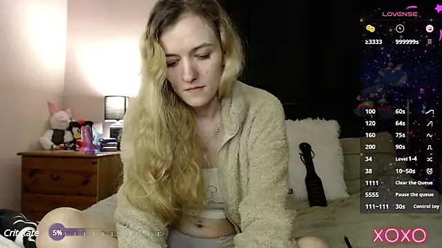 EllieeRose online show from March 3, 9:33 am