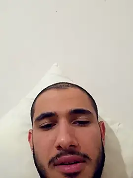 Snapshot of Manisa_sikici chatting on May 7, 8:36 pm Manisa sikici online show from May 7, 8:36 pm