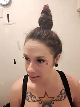 Snapshot of vvictoria_xxx chatting on September 22, 4:14 am vvictoria xxx online show from September 22, 4:14 am