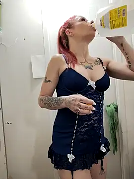 Snapshot of vvictoria_xxx chatting on November 15, 8:44 am vvictoria xxx online show from November 15, 8:44 am