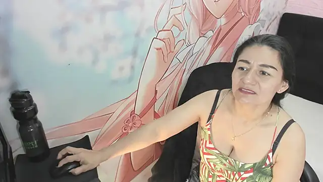 Snapshot of AllysonMilf69 chatting on May 7, 2:33 pm AllysonMilf69 online show from May 7, 2:33 pm