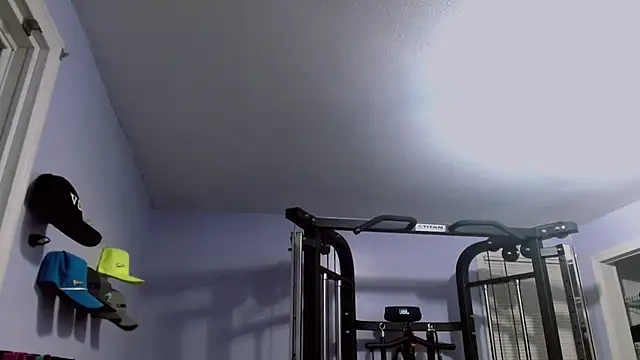 Snapshot of DaddySnowXX chatting on November 6, 1:17 am DaddySnowXX online show from November 6, 1:17 am