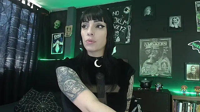 Snapshot of Goddess_Mortem chatting on May 9, 3:50 pm Goddess Mortem online show from May 9, 3:50 pm