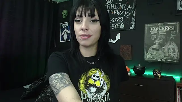 Snapshot of Goddess_Mortem chatting on June 12, 3:22 pm Goddess Mortem online show from June 12, 3:22 pm