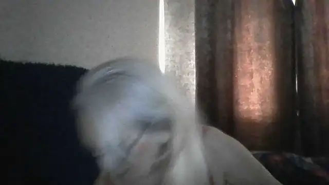 Snapshot of CarlyTreat chatting on June 27, 10:31 am CarlyTreat online show from June 27, 10:31 am