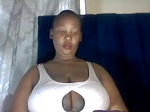 NippleMilkXx online show from October 31, 8:15 am