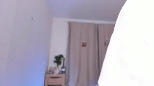 Snapshot of kate_doroty chatting on April 6, 3:02 pm kate doroty online show from April 6, 3:02 pm