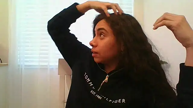 catrinasexy19 online show from January 7, 9:25 pm