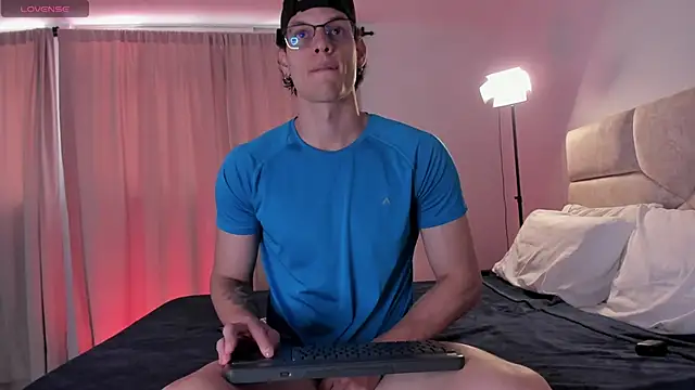 Snapshot of troy_palmer chatting on November 7, 5:24 pm troy palmer online show from November 7, 5:24 pm