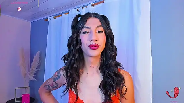 Snapshot of sofiaa_grey_ chatting on November 5, 12:27 pm sofiaa grey online show from November 5, 12:27 pm