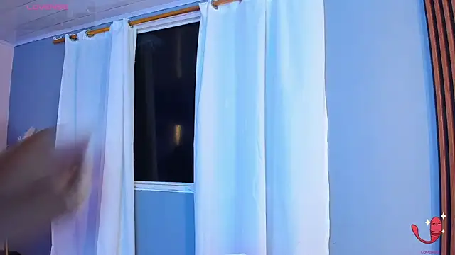 Snapshot of sofiaa_grey_ chatting on November 7, 1:00 pm sofiaa grey online show from November 7, 1:00 pm