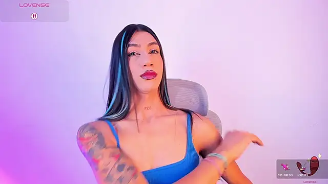 Snapshot of sofiaa_grey_ chatting on November 14, 12:48 pm sofiaa grey online show from November 14, 12:48 pm