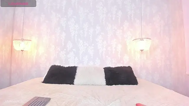 Snapshot of leigh-angels chatting on November 9, 9:57 pm leigh-angels online show from November 9, 9:57 pm