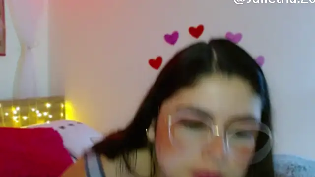 Snapshot of Juliietha_servas chatting on February 12, 8:50 pm Juliietha servas online show from February 12, 8:50 pm