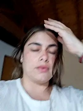 Snapshot of Juliietha_servas chatting on October 2, 1:12 am Juliietha servas online show from October 2, 1:12 am