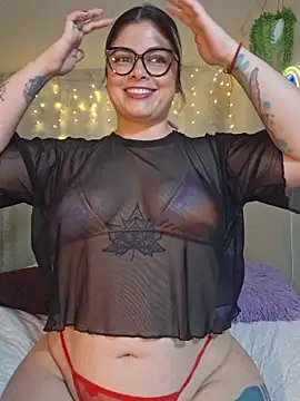 Snapshot of Juliietha_servas chatting on June 22, 11:57 pm Juliietha servas online show from June 22, 11:57 pm