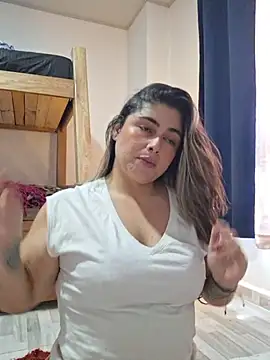 Snapshot of Juliietha_servas chatting on August 2, 5:44 pm Juliietha servas online show from August 2, 5:44 pm