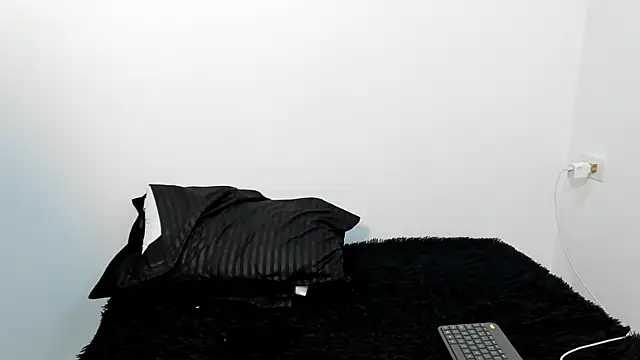 cami-01 online show from September 27, 8:14 pm