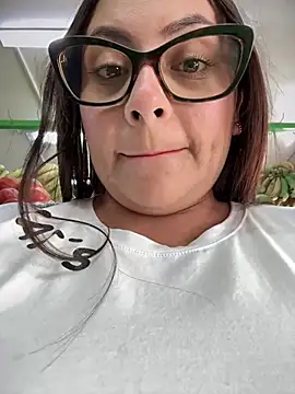 Snapshot of Sol_biglips chatting on December 7, 5:20 pm Sol biglips online show from December 7, 5:20 pm