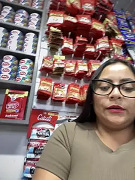 Snapshot of Sol_biglips chatting on December 13, 1:26 am Sol biglips online show from December 13, 1:26 am