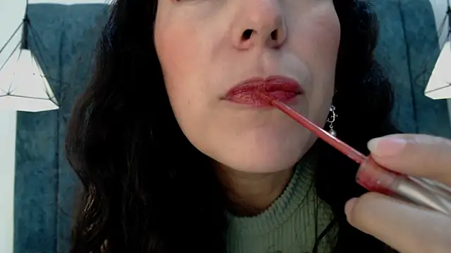 selem hadid online show from February 3, 5:35 pm