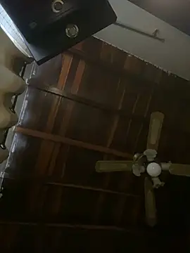 Snapshot of tom_thick chatting on December 18, 10:13 pm tom thick online show from December 18, 10:13 pm