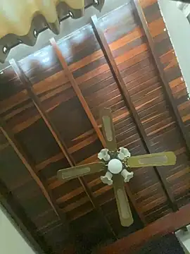 Snapshot of tom_thick chatting on January 20, 5:27 pm tom thick online show from January 20, 5:27 pm