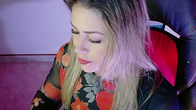 Natalia Montoya online show from November 9, 2:10 am