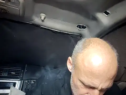 Snapshot of FloppyPickle4u chatting on January 31, 10:10 am FloppyPickle4u online show from January 31, 10:10 am