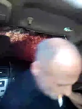 Snapshot of FloppyPickle4u chatting on January 31, 4:06 pm FloppyPickle4u online show from January 31, 4:06 pm