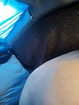 Snapshot of FloppyPickle4u chatting on February 3, 4:31 pm FloppyPickle4u online show from February 3, 4:31 pm