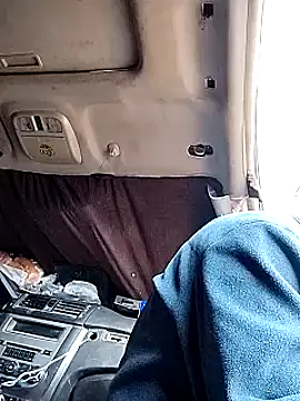 Snapshot of FloppyPickle4u chatting on February 14, 5:25 pm FloppyPickle4u online show from February 14, 5:25 pm