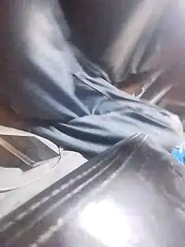 Snapshot of FloppyPickle4u chatting on March 10, 5:39 pm FloppyPickle4u online show from March 10, 5:39 pm