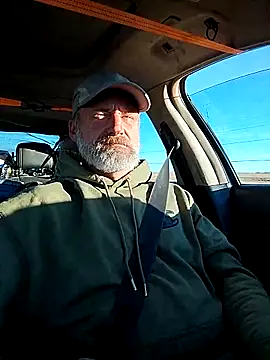 Snapshot of FloppyPickle4u chatting on October 5, 2:59 pm FloppyPickle4u online show from October 5, 2:59 pm